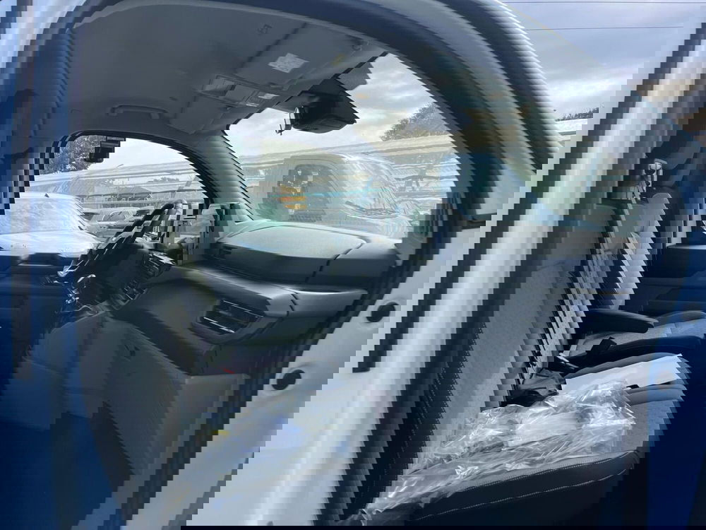 Ford Tourneo Custom nuova a Milano (14)