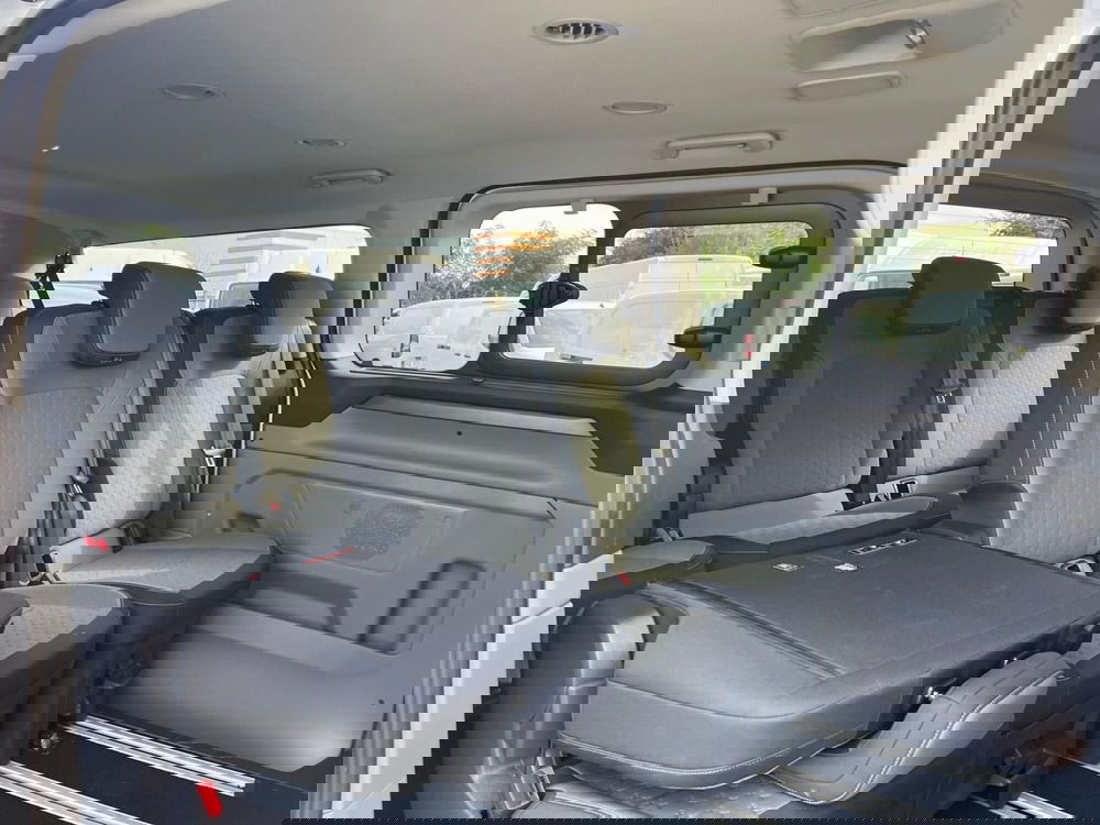 Ford Tourneo Custom nuova a Milano (16)