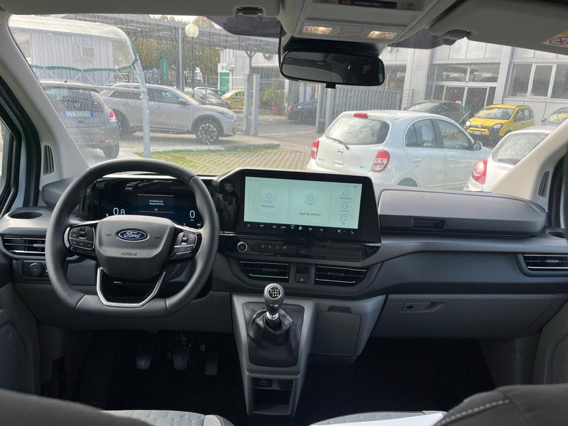 Ford Tourneo Custom nuova a Milano (19)