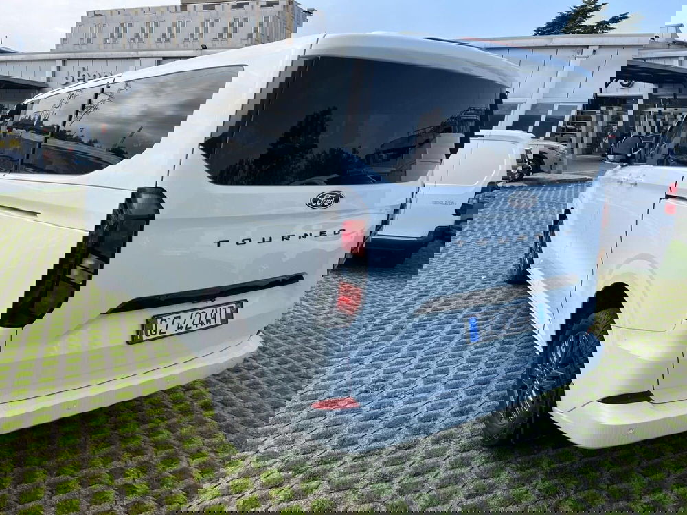 Ford Tourneo Custom nuova a Milano (8)