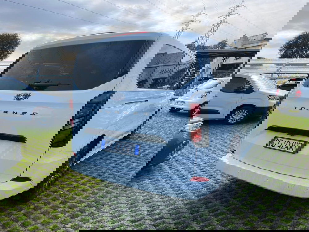 Ford Tourneo Custom nuova a Milano (9)