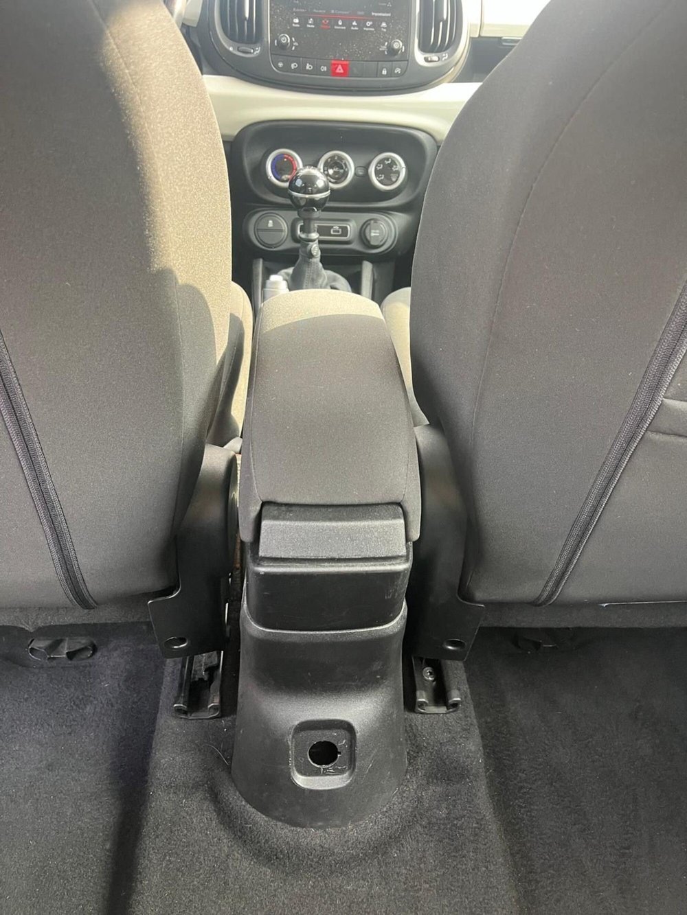 Fiat 500L usata a Milano (18)