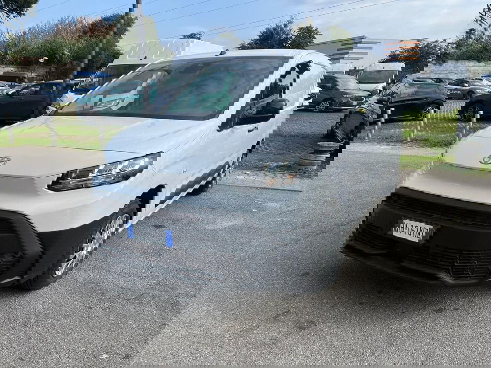 Toyota Proace City nuova a Milano