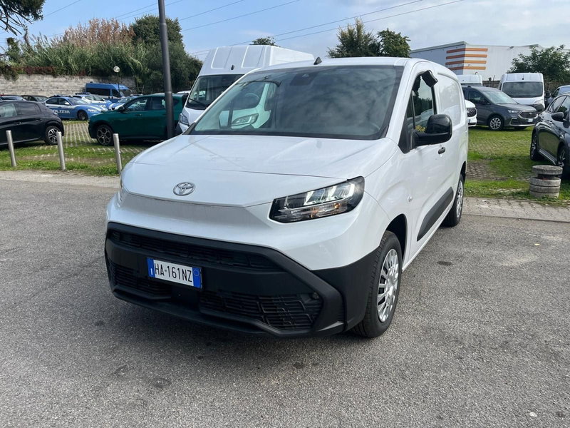 Toyota Proace City nuova a Milano