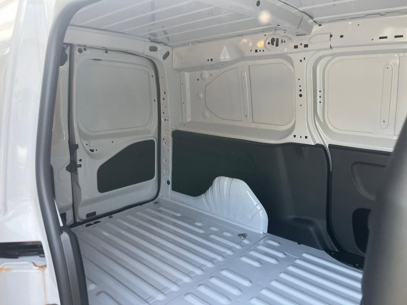 Toyota Proace City nuova a Milano (12)