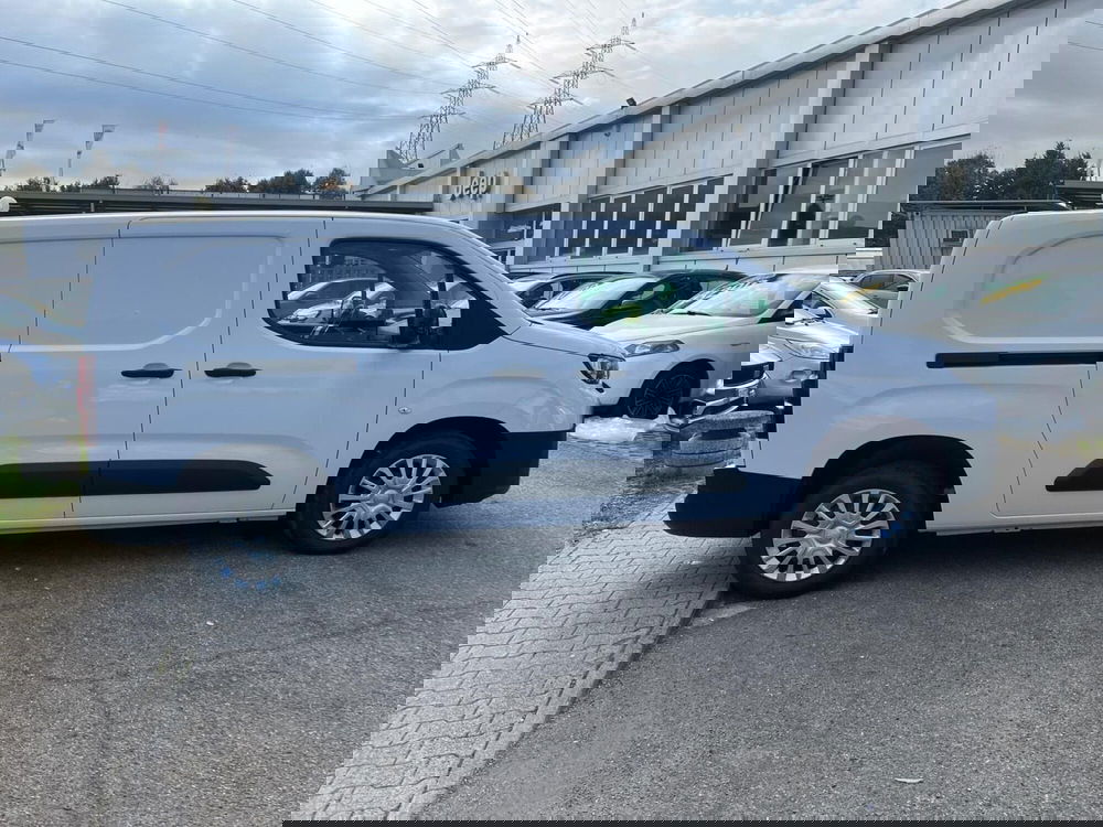 Toyota Proace City nuova a Milano (4)