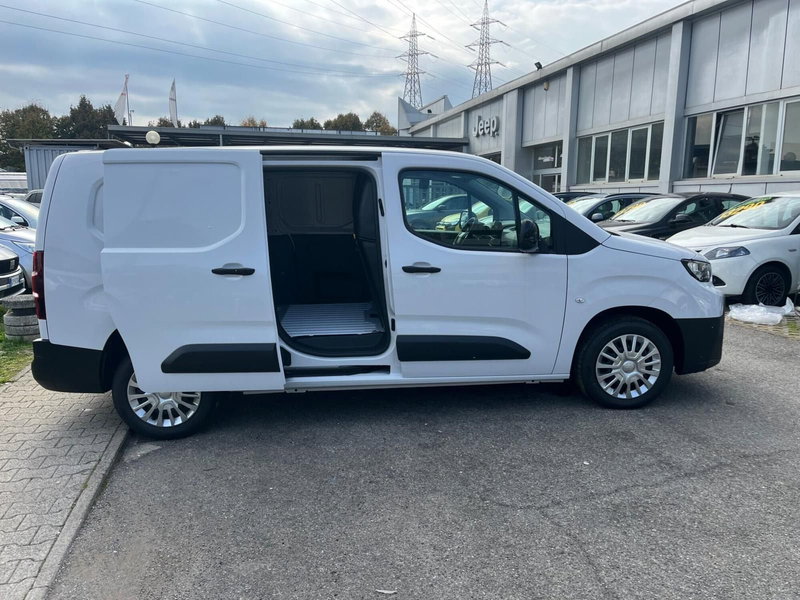 Toyota Proace City nuova a Milano (5)