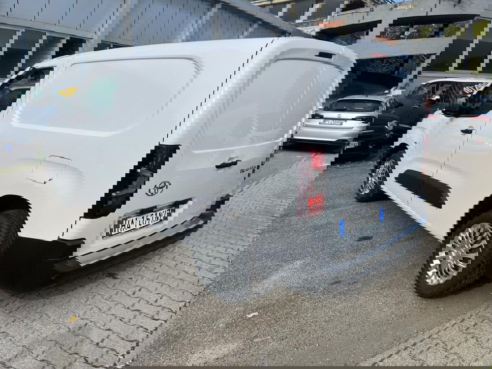 Toyota Proace City nuova a Milano (7)