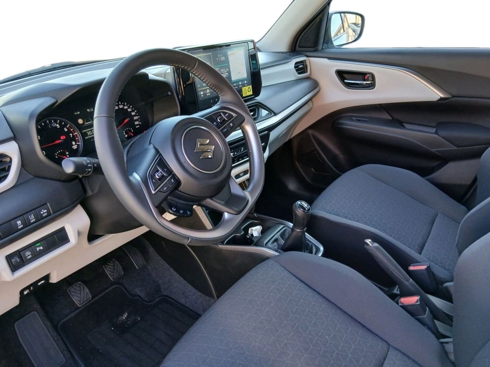 Suzuki Swift nuova a Prato (10)