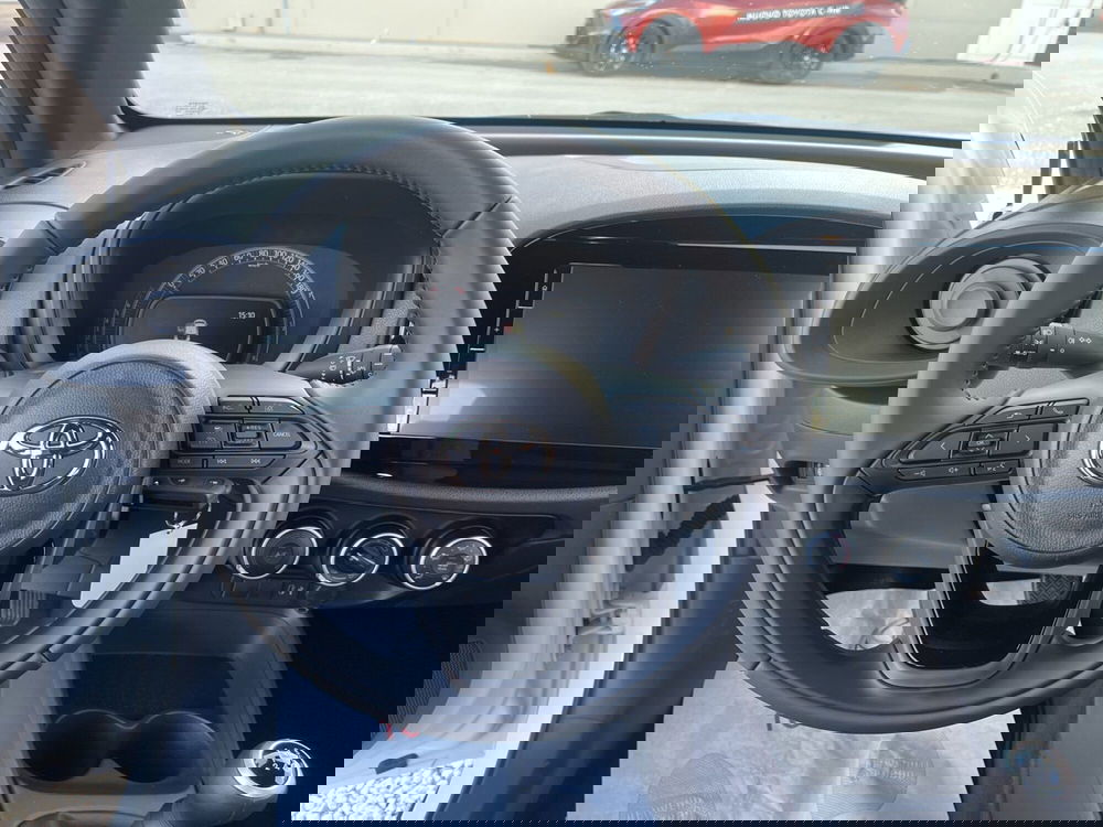 Toyota Aygo X nuova a Ragusa (11)