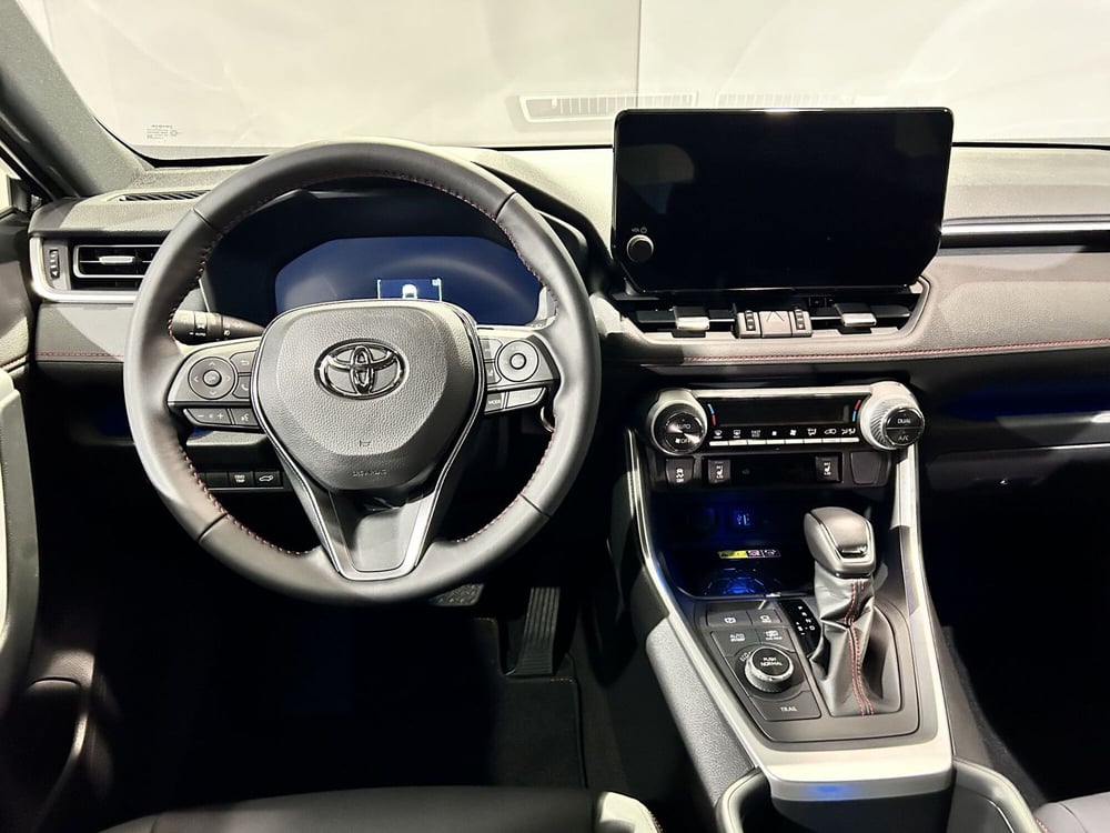 Toyota Rav4 nuova a Milano (10)