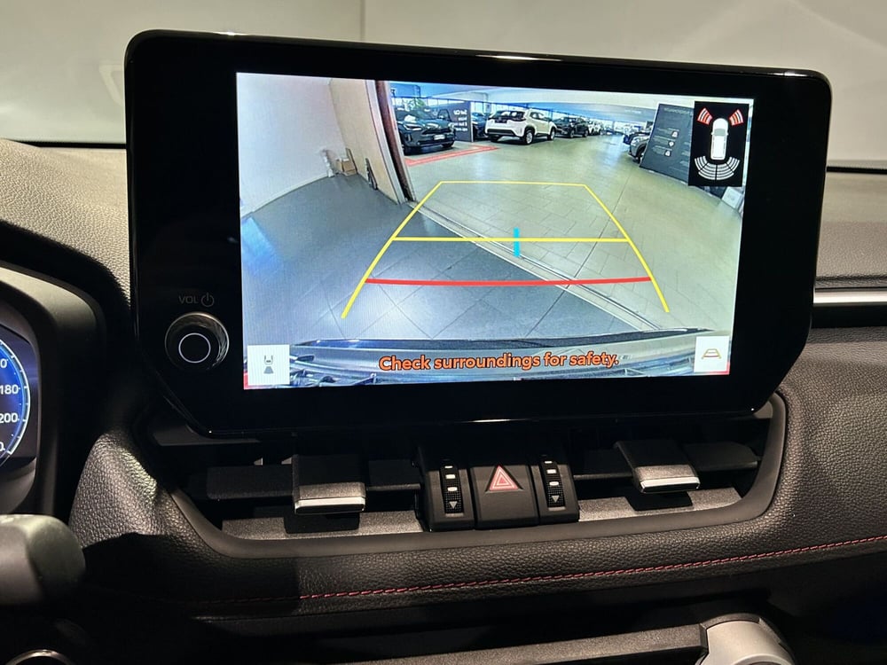 Toyota Rav4 nuova a Milano (11)