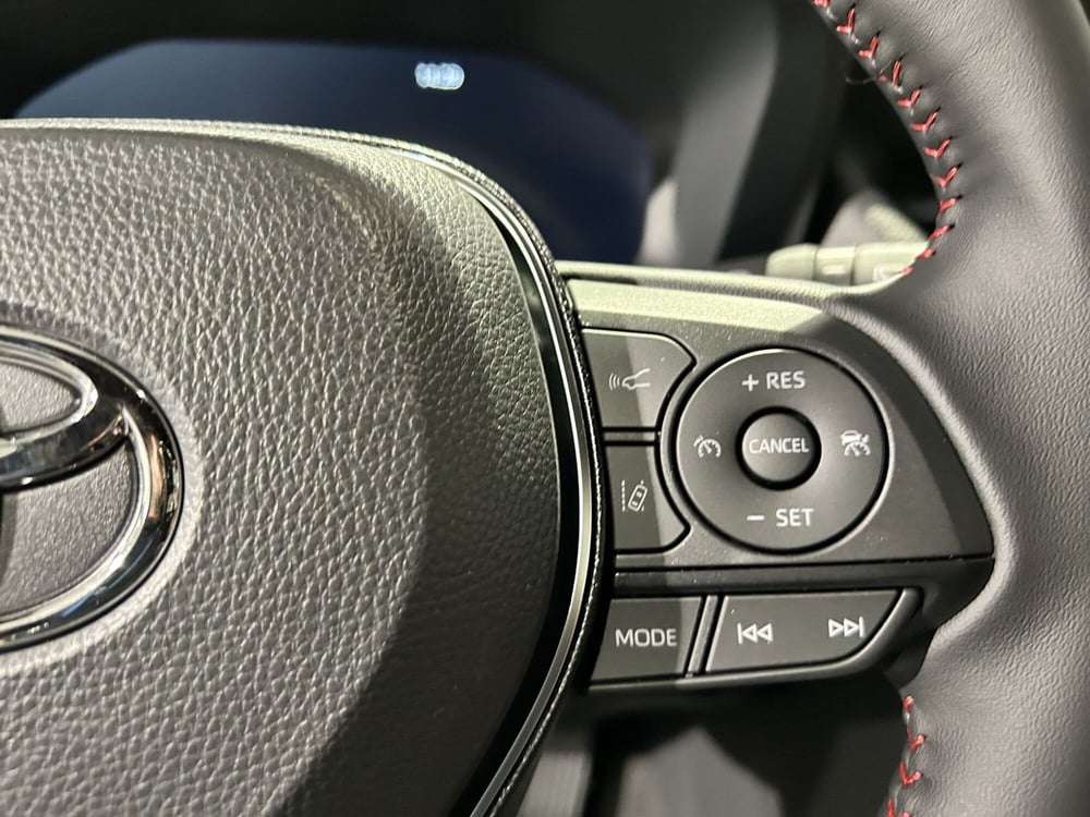 Toyota Rav4 nuova a Milano (16)