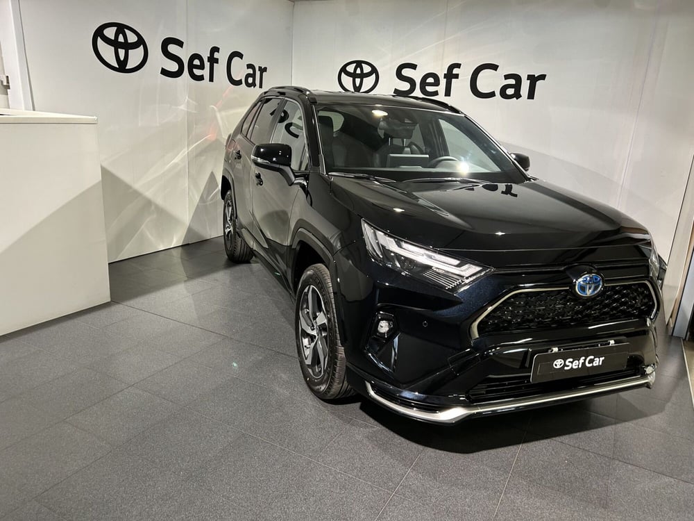 Toyota Rav4 nuova a Milano (3)