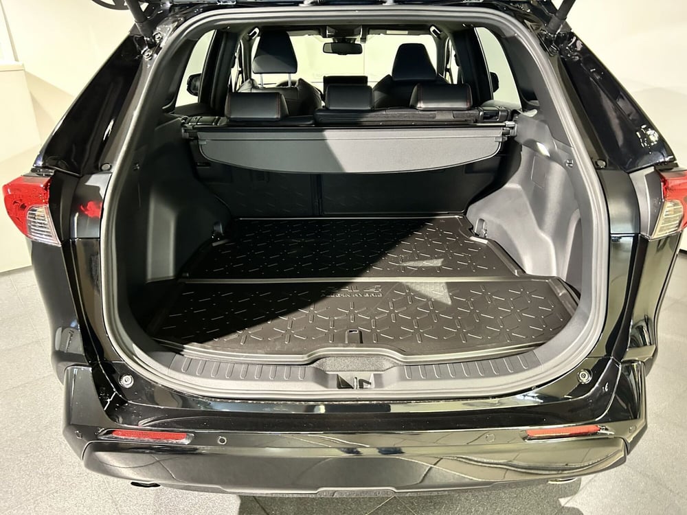 Toyota Rav4 nuova a Milano (6)