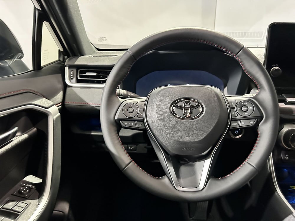 Toyota Rav4 nuova a Milano (8)