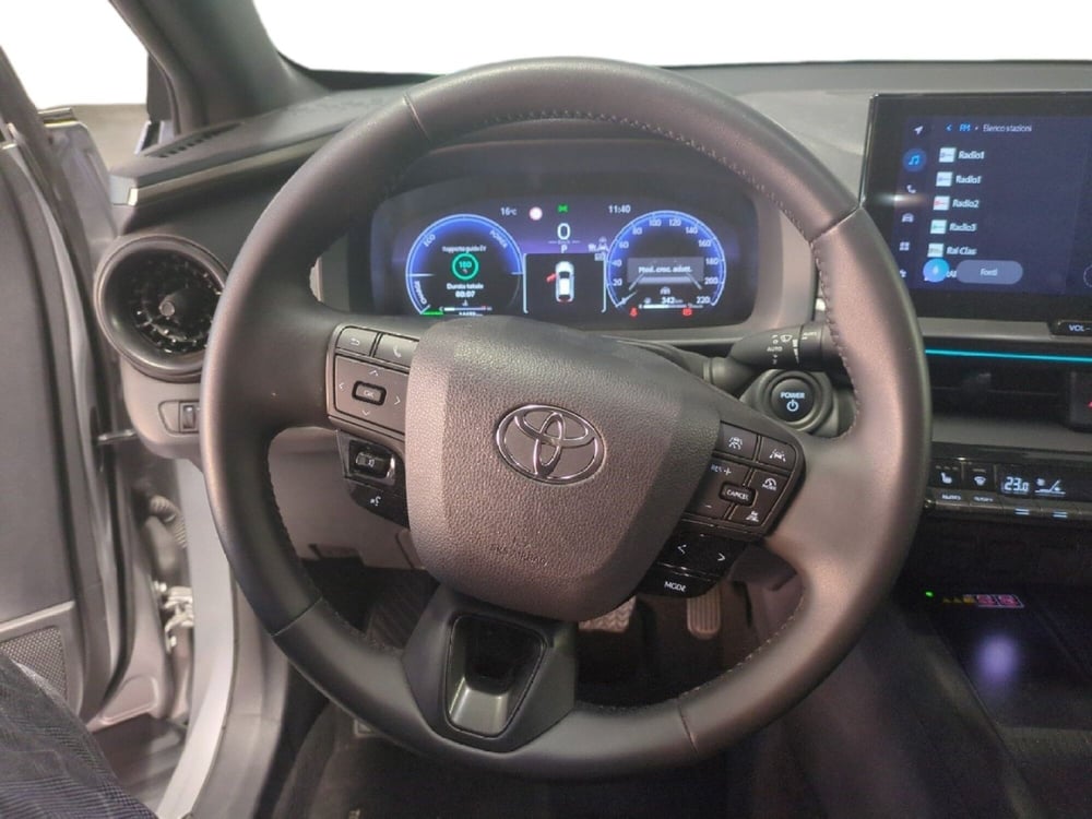 Toyota Toyota C-HR usata a Milano (14)