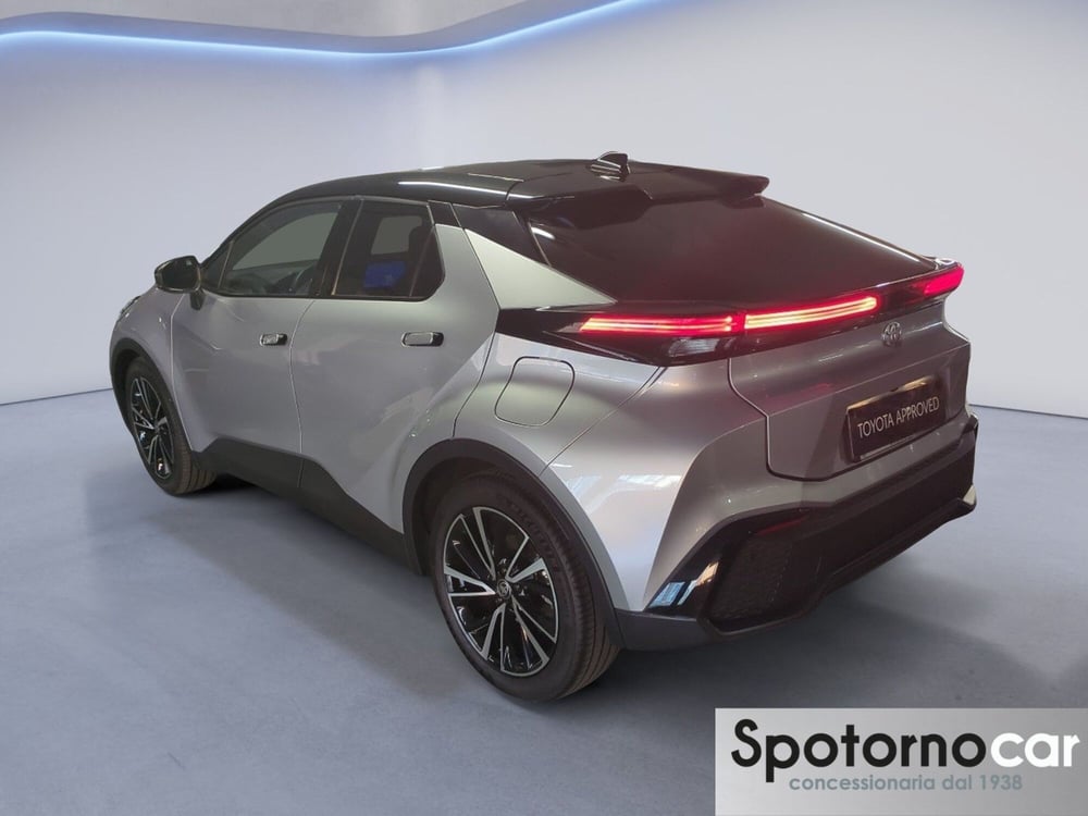 Toyota Toyota C-HR usata a Milano (4)
