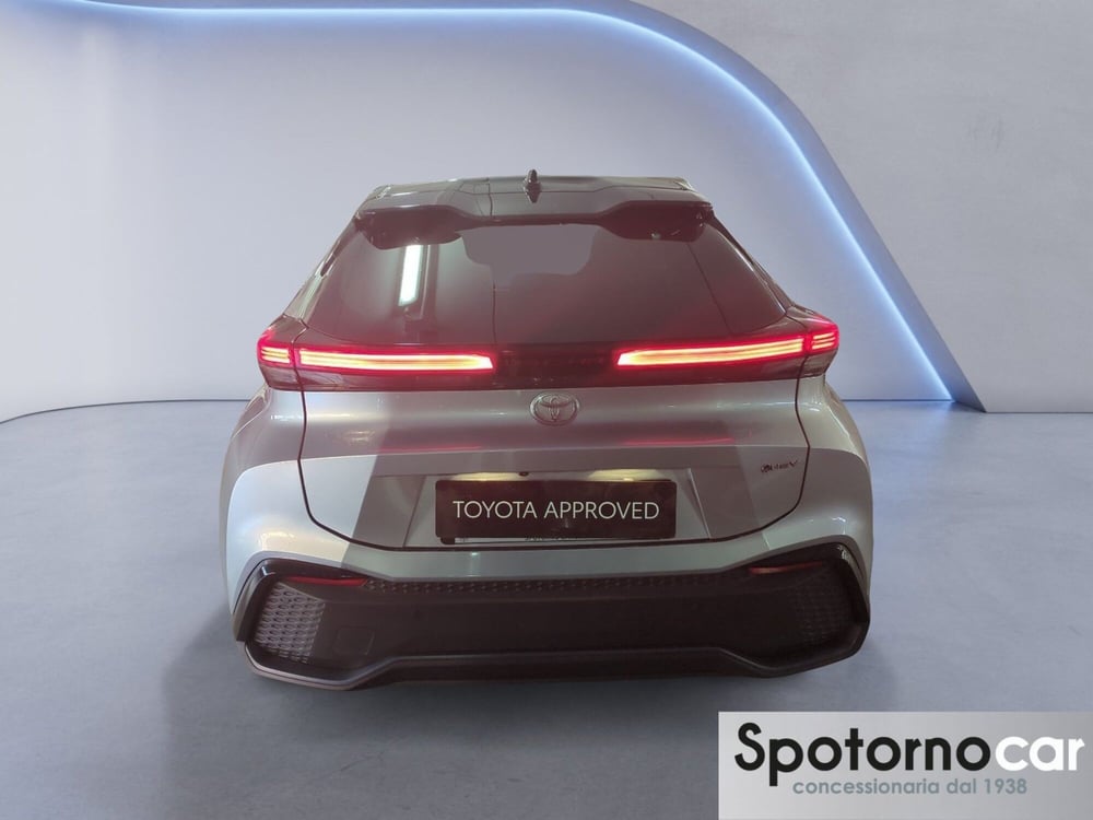 Toyota Toyota C-HR usata a Milano (5)