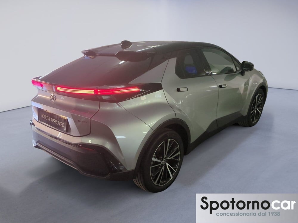 Toyota Toyota C-HR usata a Milano (7)