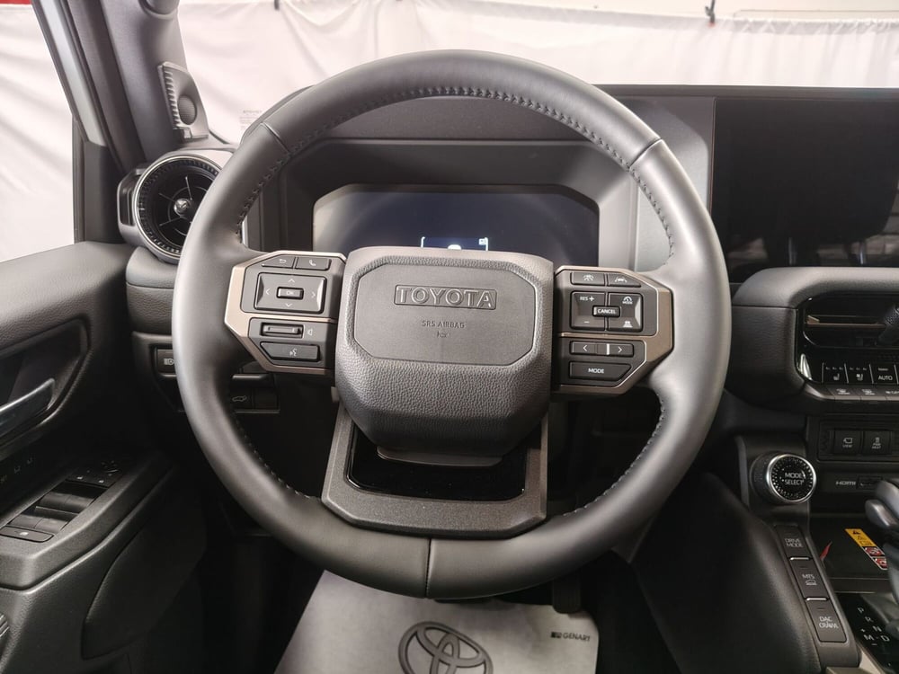Toyota Land Cruiser usata a Roma (10)
