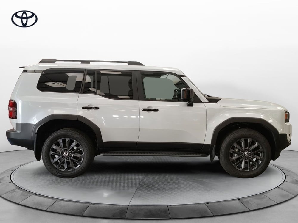 Toyota Land Cruiser usata a Roma (17)