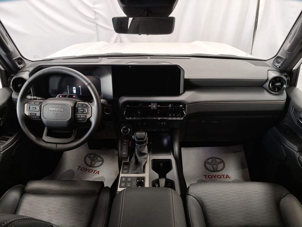 Toyota Land Cruiser usata a Roma (8)