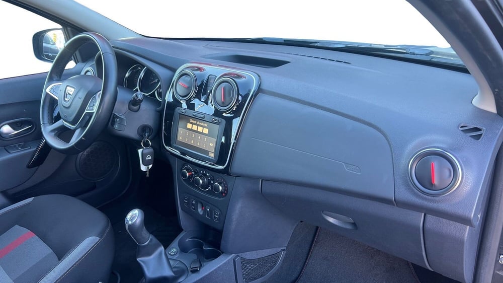 Dacia Sandero usata a Viterbo (10)