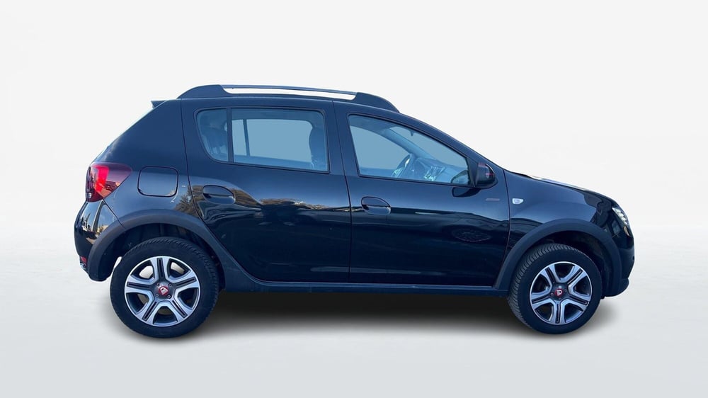 Dacia Sandero usata a Viterbo (4)