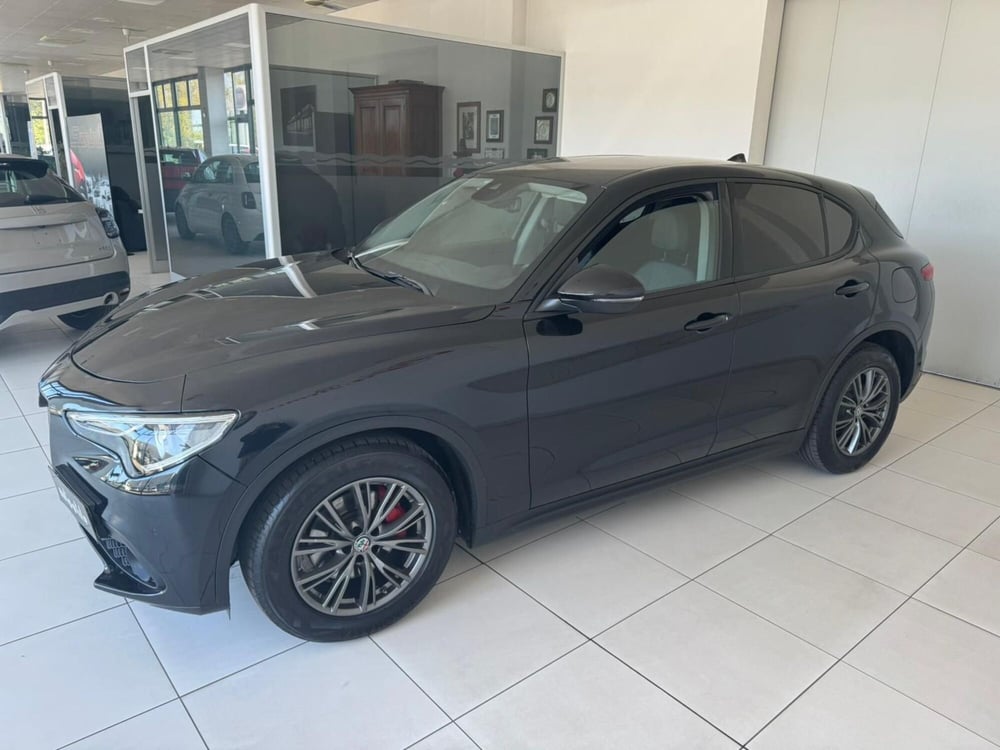 Alfa Romeo Stelvio usata a Reggio Emilia (4)