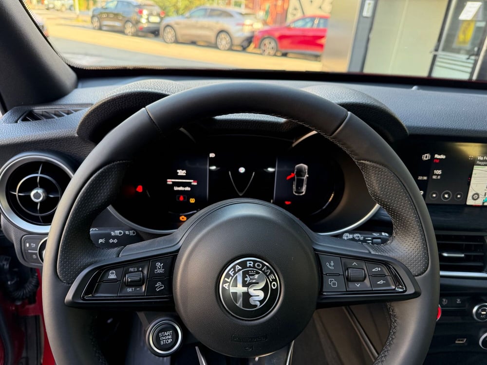 Alfa Romeo Stelvio nuova a Reggio Emilia (11)