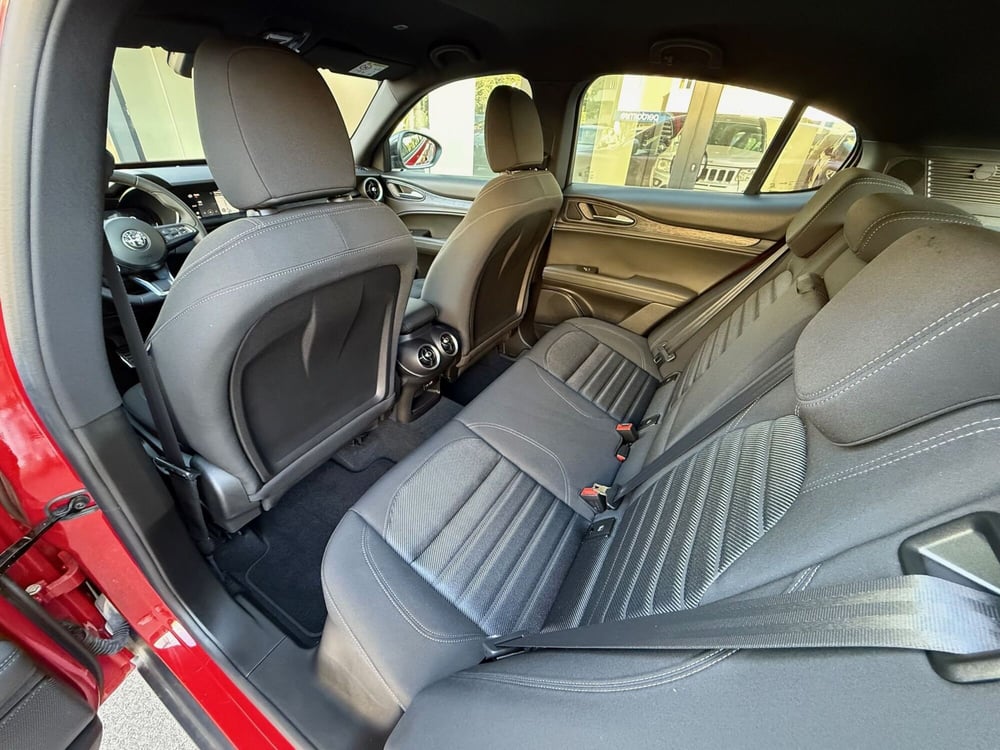Alfa Romeo Stelvio nuova a Reggio Emilia (13)
