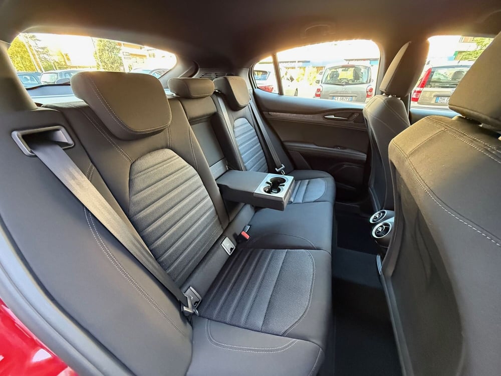Alfa Romeo Stelvio nuova a Reggio Emilia (15)