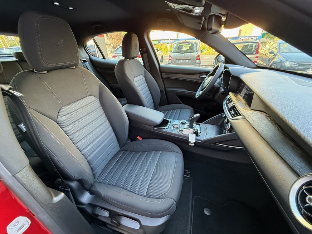 Alfa Romeo Stelvio nuova a Reggio Emilia (16)