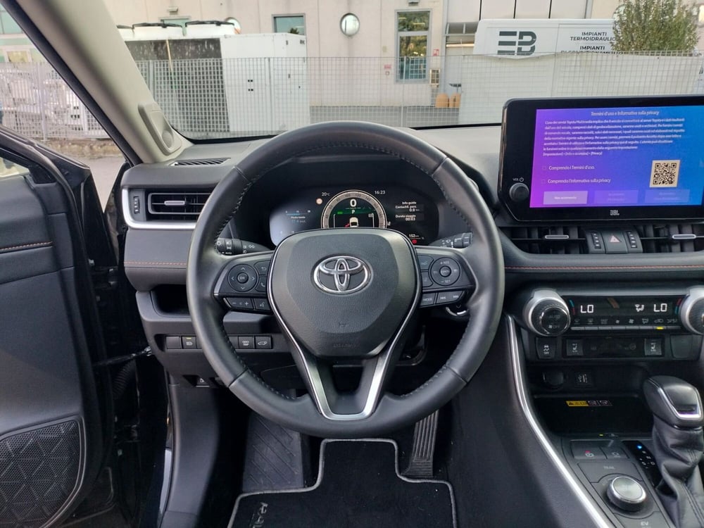 Toyota Rav4 usata a Modena (9)