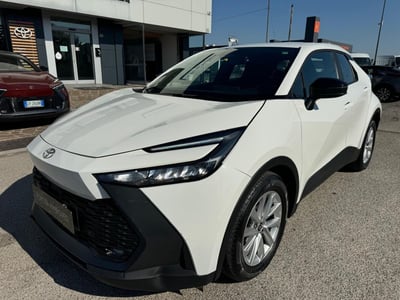 Toyota Toyota C-HR 1.8 hv Active fwd e-cvt del 2024 usata a Modena