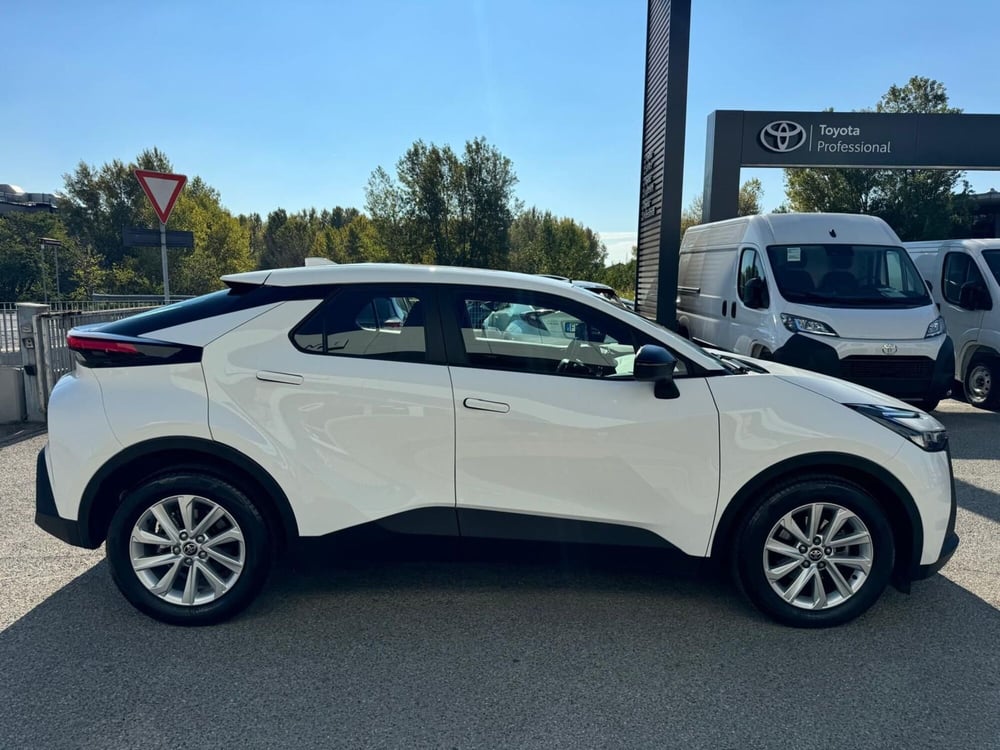 Toyota Toyota C-HR usata a Modena (5)