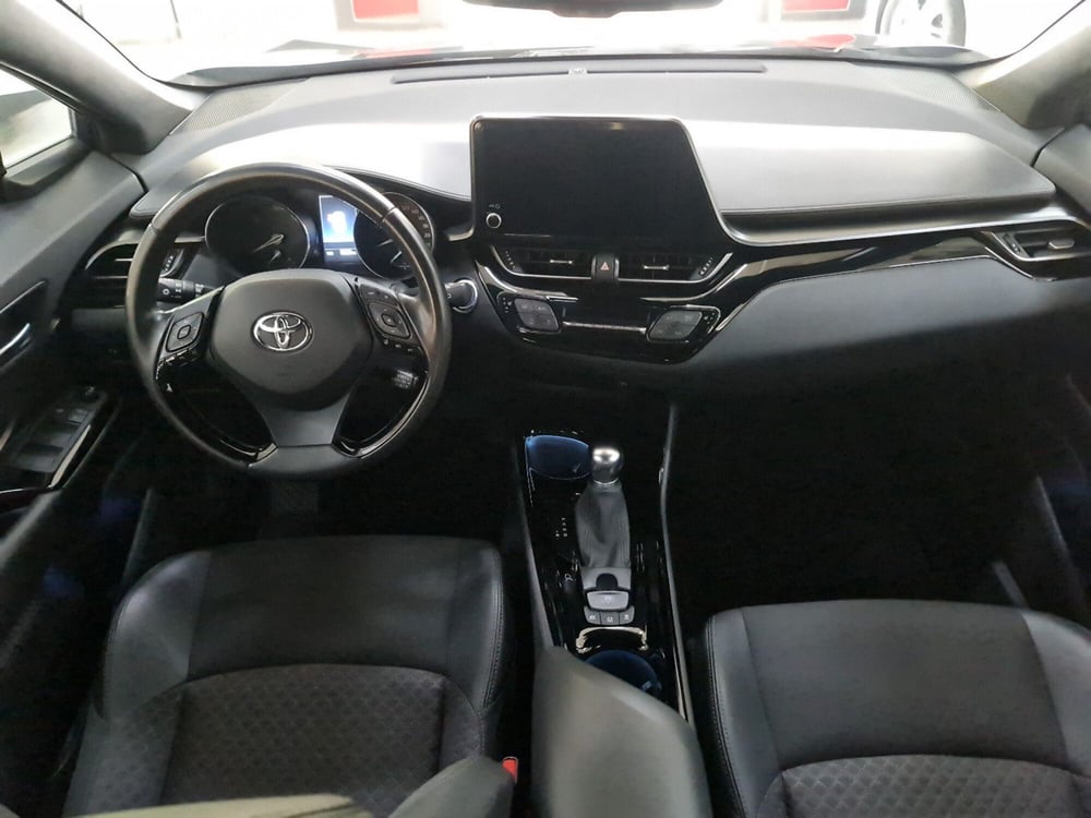 Toyota Toyota C-HR usata a Bologna (10)