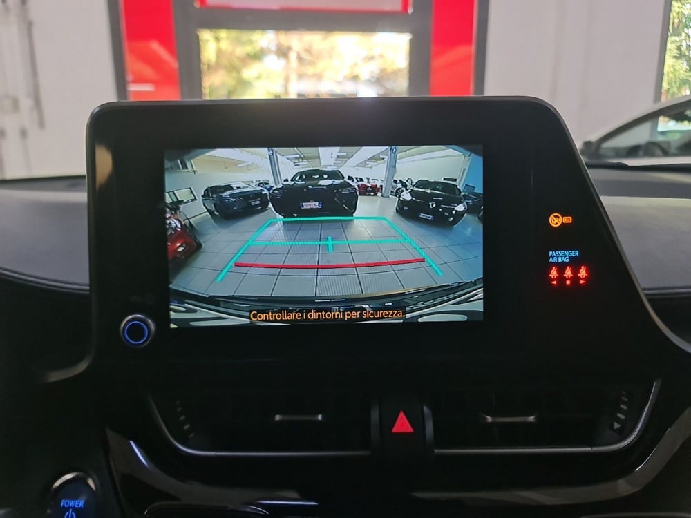 Toyota Toyota C-HR usata a Bologna (13)