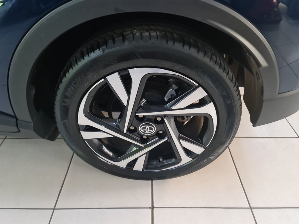Toyota Toyota C-HR usata a Bologna (7)