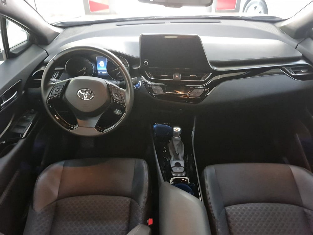 Toyota Toyota C-HR usata a Bologna (10)