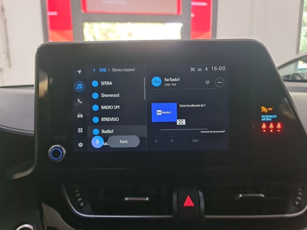 Toyota Toyota C-HR usata a Bologna (12)