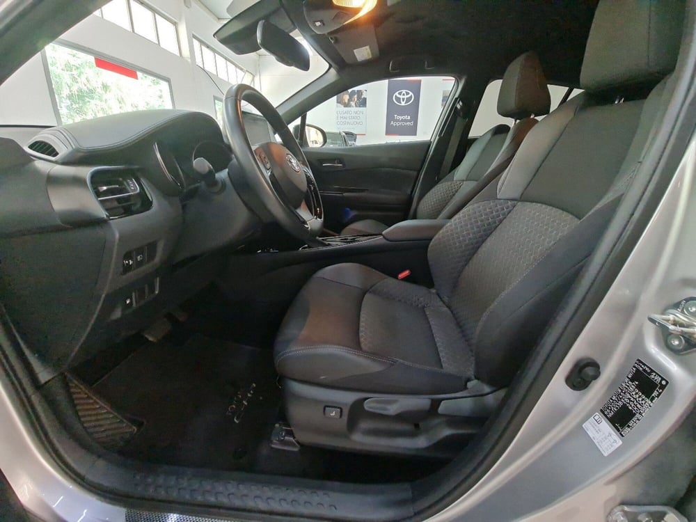 Toyota Toyota C-HR usata a Bologna (8)