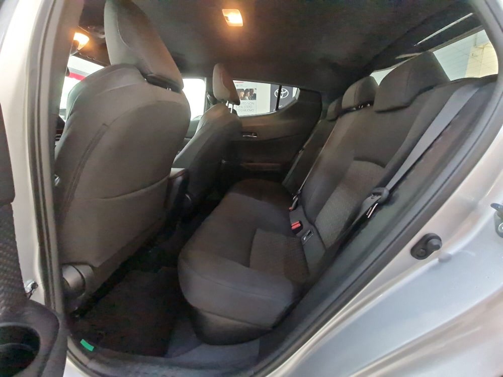 Toyota Toyota C-HR usata a Bologna (9)