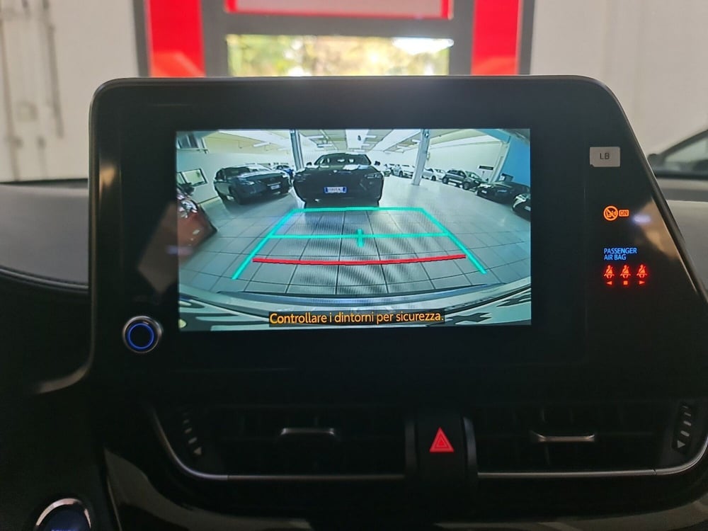 Toyota Toyota C-HR usata a Bologna (13)