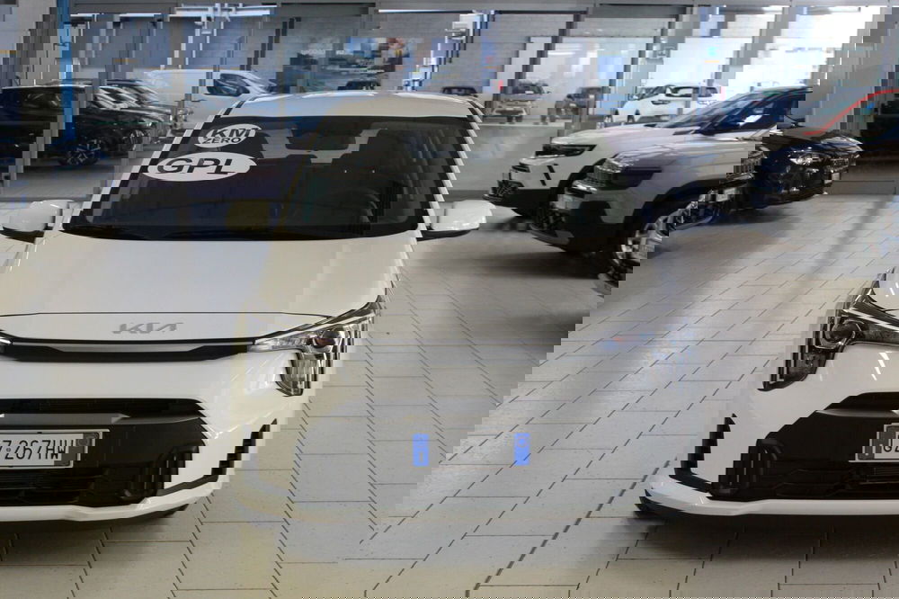 Kia Picanto nuova a Cremona (4)