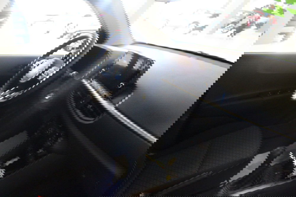 Kia Picanto nuova a Cremona (9)