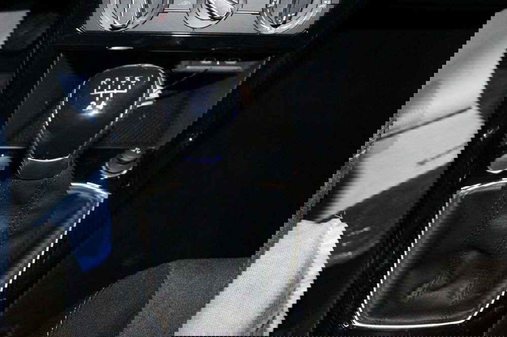 Volkswagen T-Cross nuova a Cremona (14)