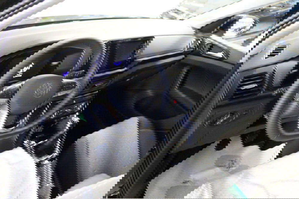 Volkswagen T-Cross nuova a Cremona (8)