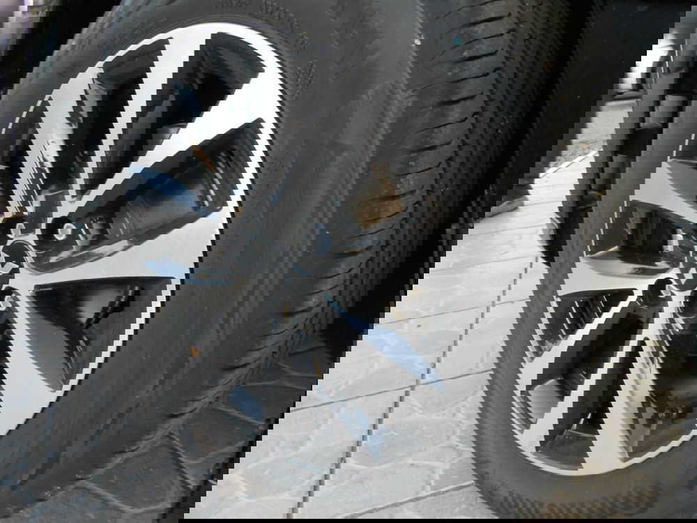 Mitsubishi Colt nuova a Pordenone (14)